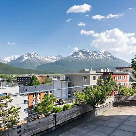 Chesa Quadratscha - Apartman *